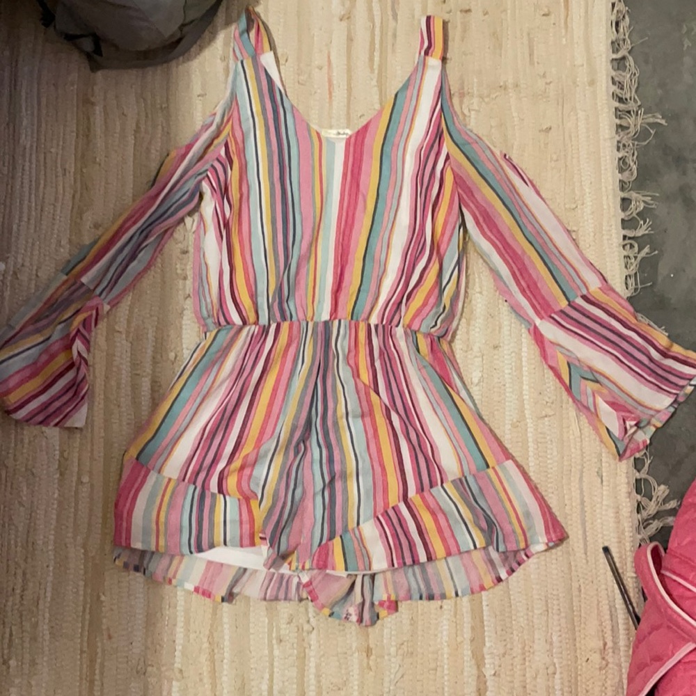 Women’s cold shoulder romper from boutique size M